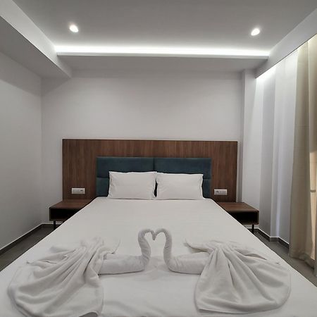 Prestige Hotel Ksamil Esterno foto