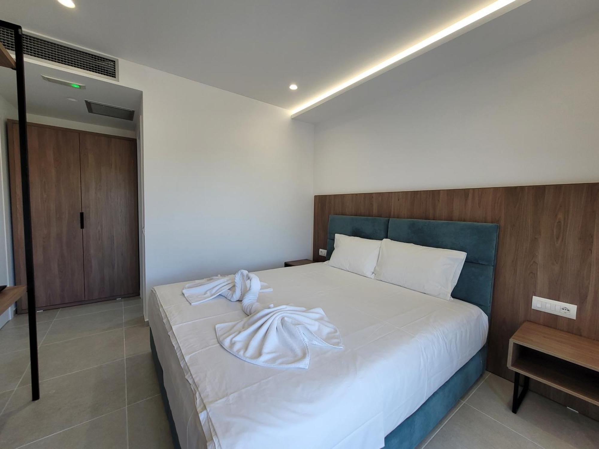 Prestige Hotel Ksamil Esterno foto
