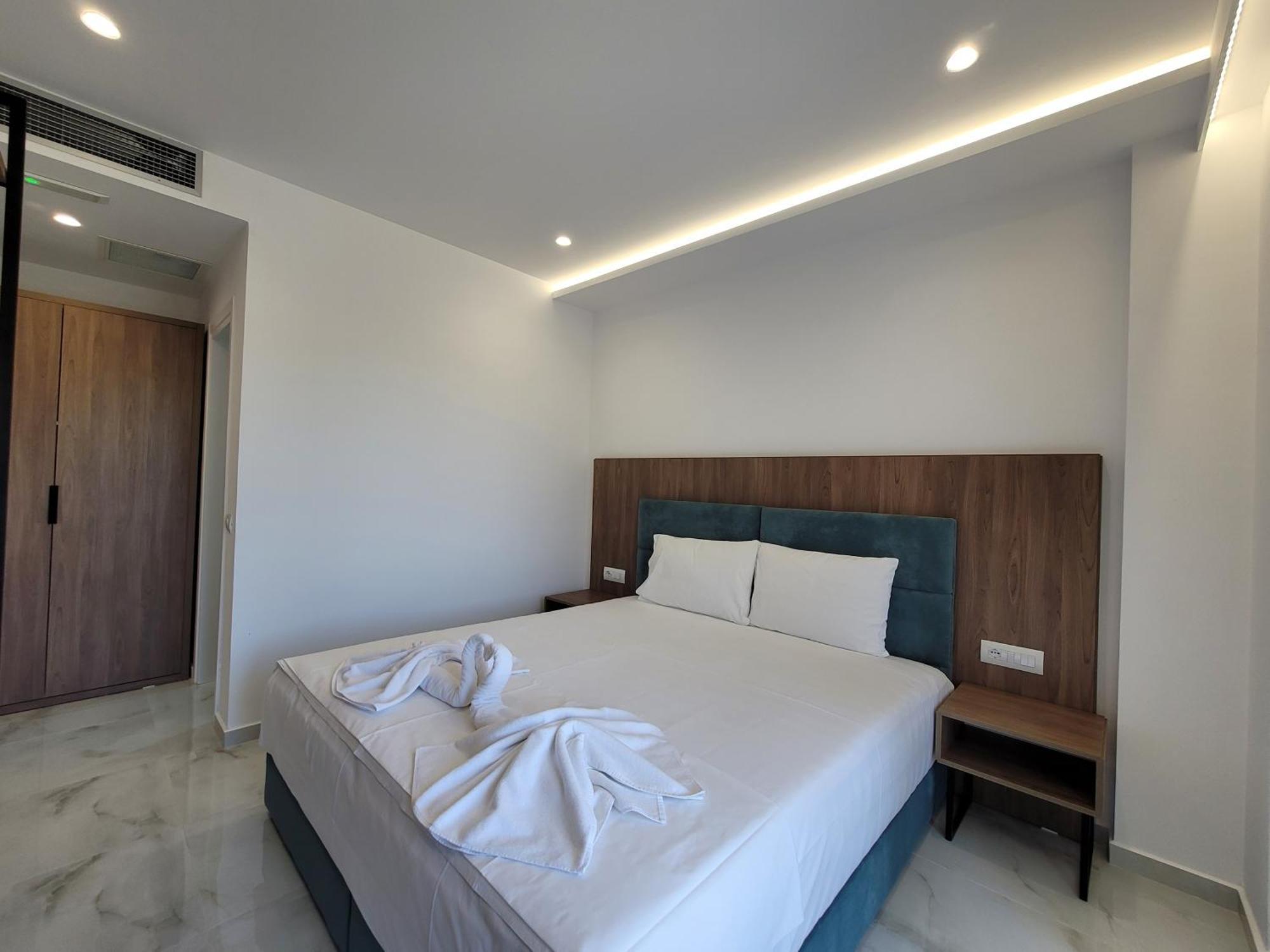 Prestige Hotel Ksamil Esterno foto