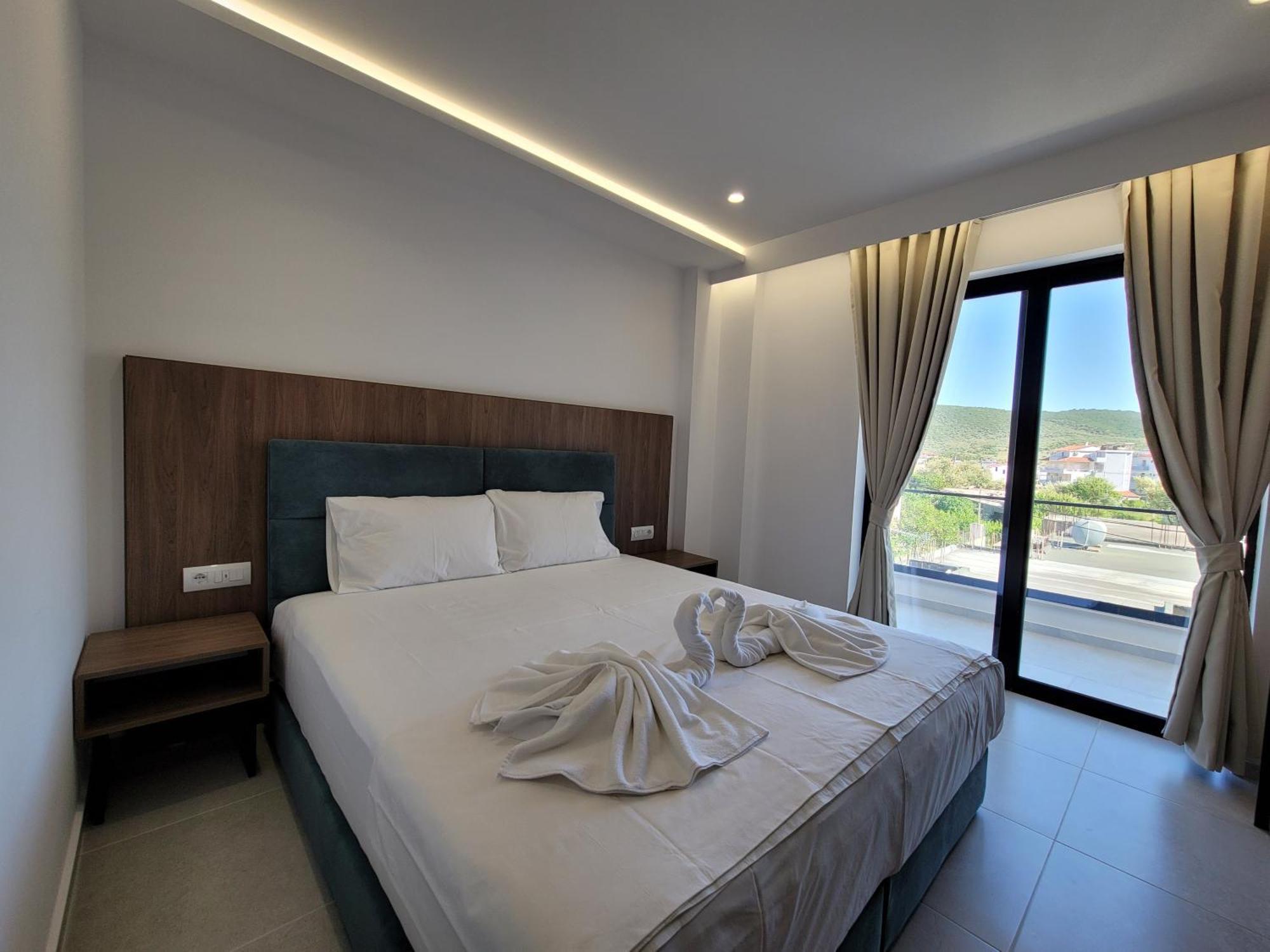 Prestige Hotel Ksamil Esterno foto